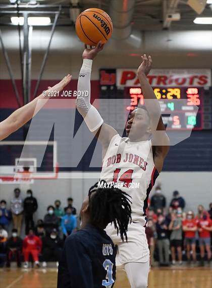 Thumbnail 1 in James Clemens @ Bob Jones photogallery.