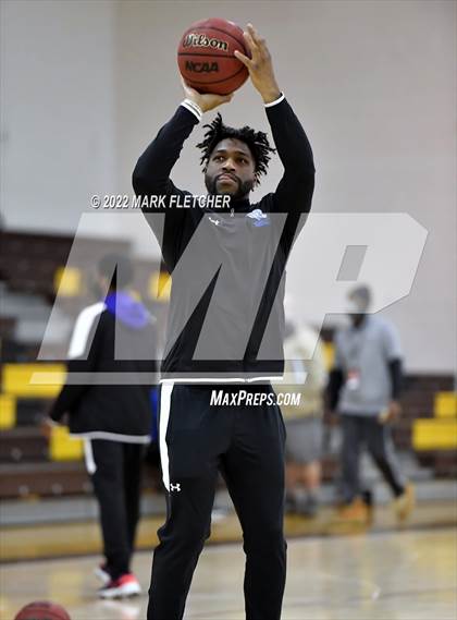Thumbnail 1 in Salem vs Mastery (MLK Classic at Rowan University) photogallery.