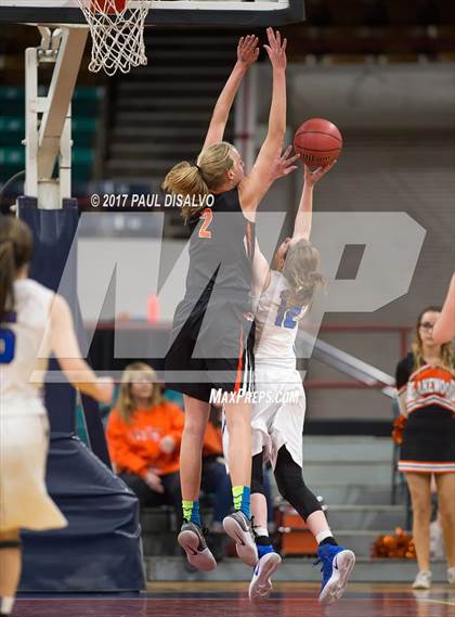 Thumbnail 1 in Lakewood vs. Highlands Ranch (CHSAA 5A  Great 8) photogallery.