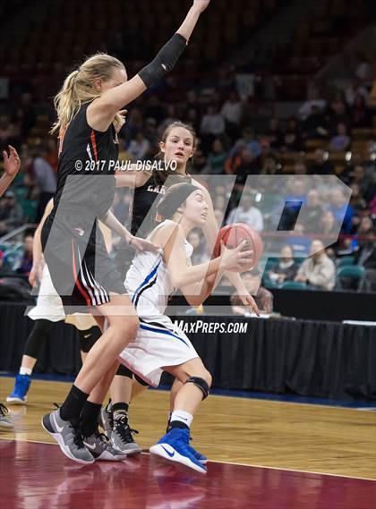 Thumbnail 1 in Lakewood vs. Highlands Ranch (CHSAA 5A  Great 8) photogallery.