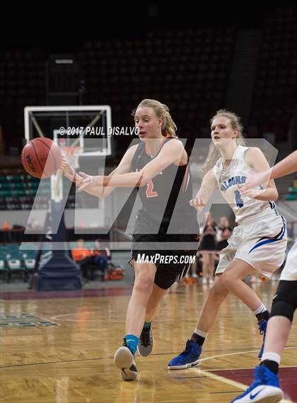 Thumbnail 3 in Lakewood vs. Highlands Ranch (CHSAA 5A  Great 8) photogallery.