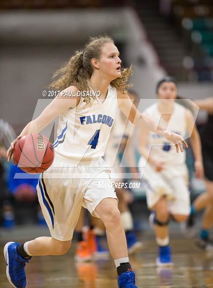 Thumbnail 3 in Lakewood vs. Highlands Ranch (CHSAA 5A  Great 8) photogallery.