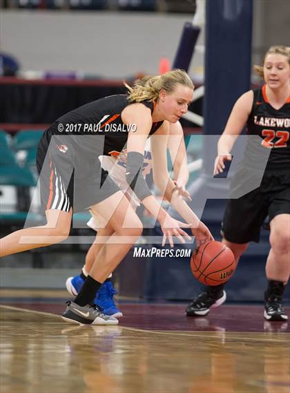 Thumbnail 2 in Lakewood vs. Highlands Ranch (CHSAA 5A  Great 8) photogallery.