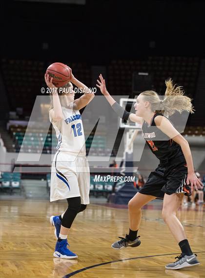 Thumbnail 2 in Lakewood vs. Highlands Ranch (CHSAA 5A  Great 8) photogallery.