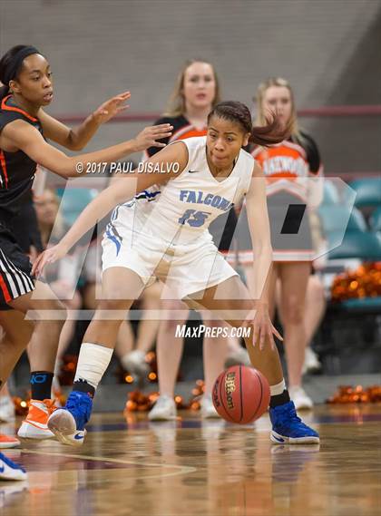 Thumbnail 1 in Lakewood vs. Highlands Ranch (CHSAA 5A  Great 8) photogallery.