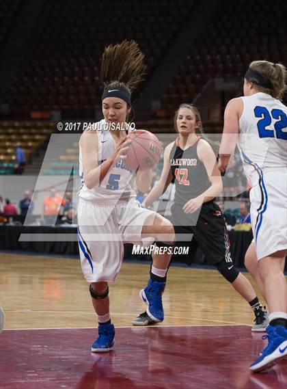 Thumbnail 1 in Lakewood vs. Highlands Ranch (CHSAA 5A  Great 8) photogallery.