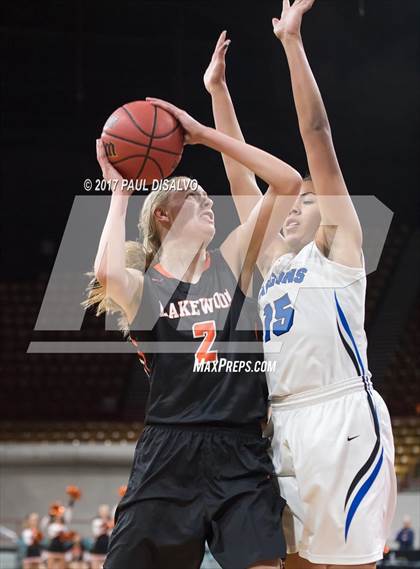 Thumbnail 2 in Lakewood vs. Highlands Ranch (CHSAA 5A  Great 8) photogallery.