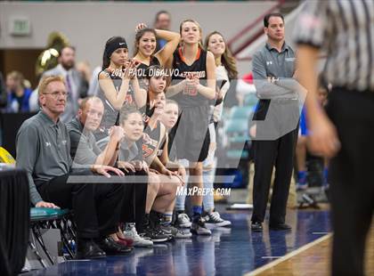 Thumbnail 2 in Lakewood vs. Highlands Ranch (CHSAA 5A  Great 8) photogallery.