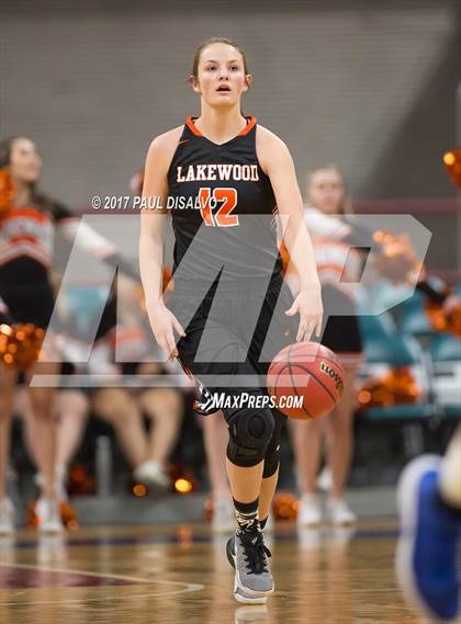 Thumbnail 2 in Lakewood vs. Highlands Ranch (CHSAA 5A  Great 8) photogallery.