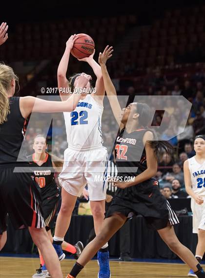 Thumbnail 3 in Lakewood vs. Highlands Ranch (CHSAA 5A  Great 8) photogallery.