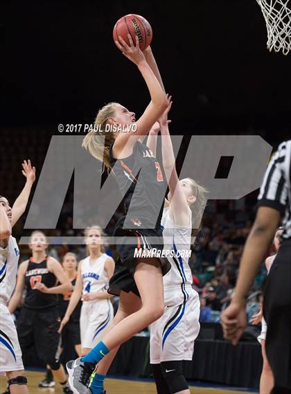Thumbnail 1 in Lakewood vs. Highlands Ranch (CHSAA 5A  Great 8) photogallery.