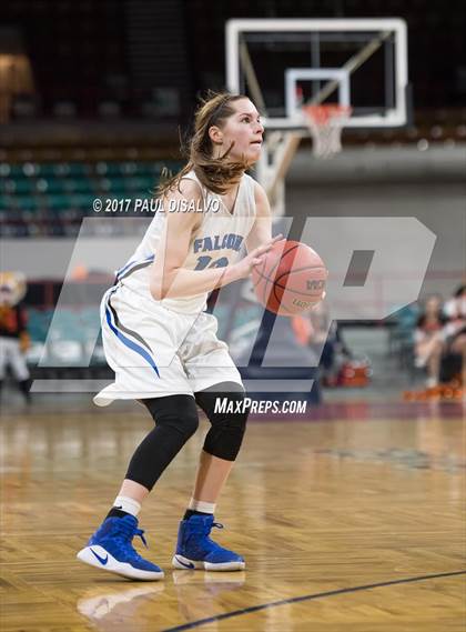 Thumbnail 1 in Lakewood vs. Highlands Ranch (CHSAA 5A  Great 8) photogallery.