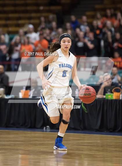 Thumbnail 3 in Lakewood vs. Highlands Ranch (CHSAA 5A  Great 8) photogallery.