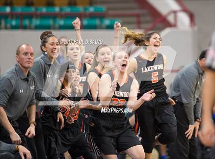 Thumbnail 1 in Lakewood vs. Highlands Ranch (CHSAA 5A  Great 8) photogallery.