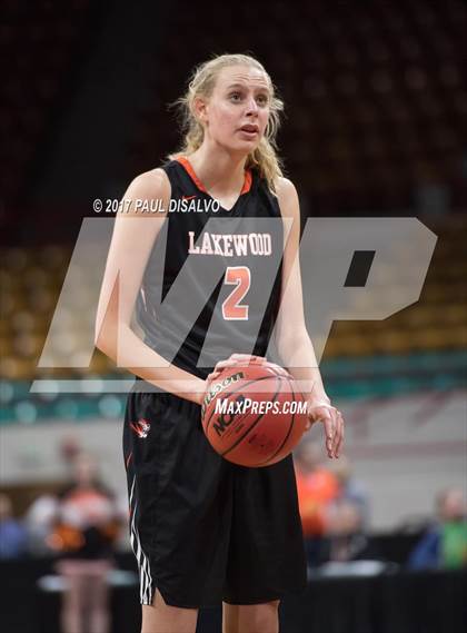 Thumbnail 3 in Lakewood vs. Highlands Ranch (CHSAA 5A  Great 8) photogallery.