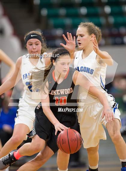 Thumbnail 3 in Lakewood vs. Highlands Ranch (CHSAA 5A  Great 8) photogallery.