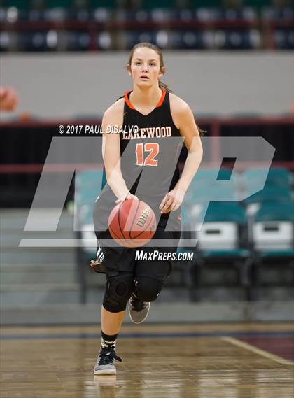 Thumbnail 3 in Lakewood vs. Highlands Ranch (CHSAA 5A  Great 8) photogallery.