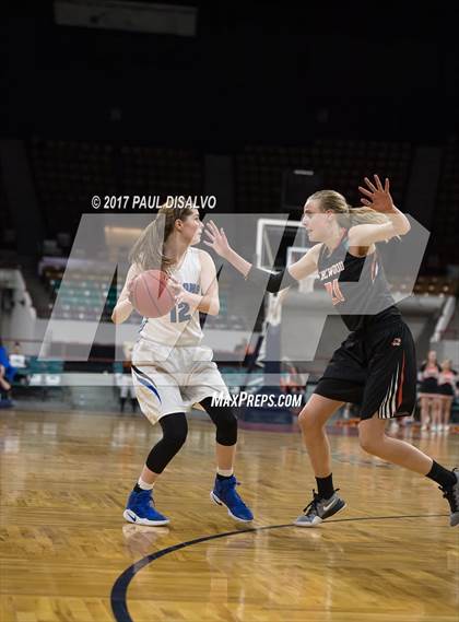 Thumbnail 3 in Lakewood vs. Highlands Ranch (CHSAA 5A  Great 8) photogallery.