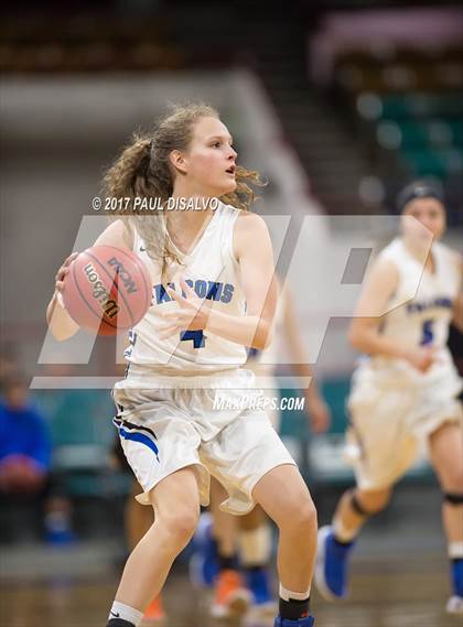 Thumbnail 1 in Lakewood vs. Highlands Ranch (CHSAA 5A  Great 8) photogallery.