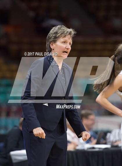 Thumbnail 2 in Lakewood vs. Highlands Ranch (CHSAA 5A  Great 8) photogallery.