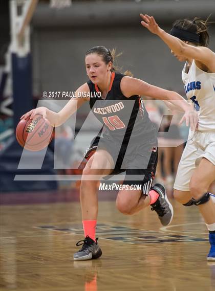 Thumbnail 3 in Lakewood vs. Highlands Ranch (CHSAA 5A  Great 8) photogallery.