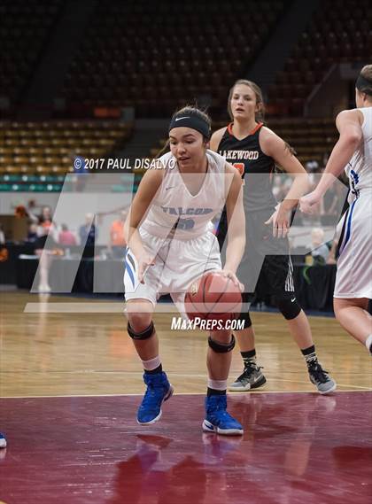 Thumbnail 3 in Lakewood vs. Highlands Ranch (CHSAA 5A  Great 8) photogallery.