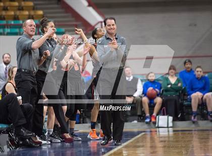 Thumbnail 2 in Lakewood vs. Highlands Ranch (CHSAA 5A  Great 8) photogallery.