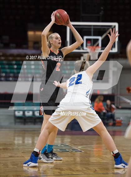 Thumbnail 2 in Lakewood vs. Highlands Ranch (CHSAA 5A  Great 8) photogallery.