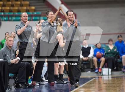 Thumbnail 3 in Lakewood vs. Highlands Ranch (CHSAA 5A  Great 8) photogallery.