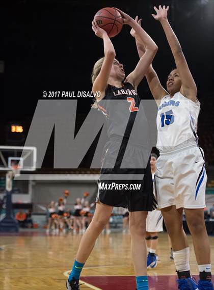 Thumbnail 3 in Lakewood vs. Highlands Ranch (CHSAA 5A  Great 8) photogallery.