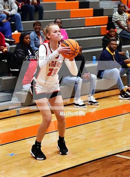 Thumbnail 2 in Buckhorn @ Grissom photogallery.