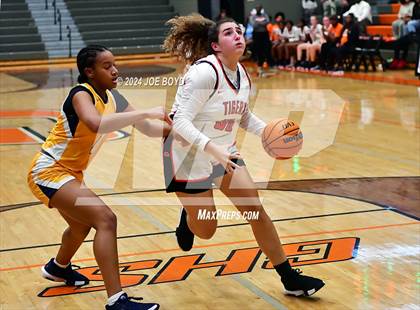 Thumbnail 2 in Buckhorn @ Grissom photogallery.