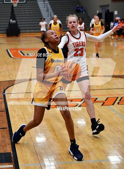 Thumbnail 3 in Buckhorn @ Grissom photogallery.