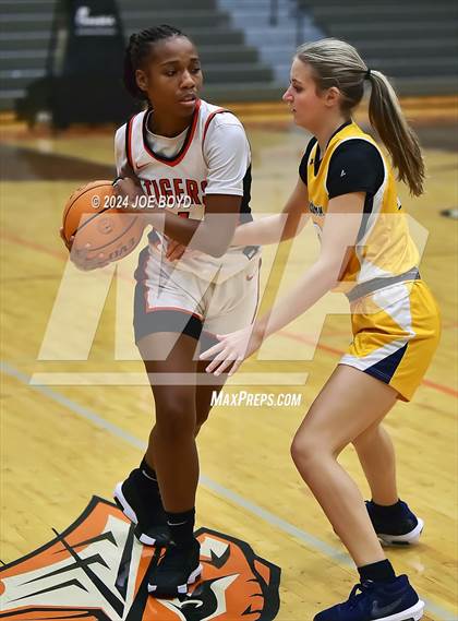 Thumbnail 2 in Buckhorn @ Grissom photogallery.