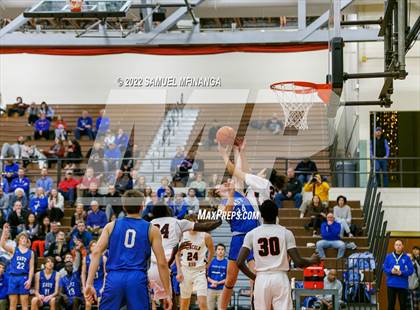 Thumbnail 2 in Lincoln East @ Lincoln High photogallery.
