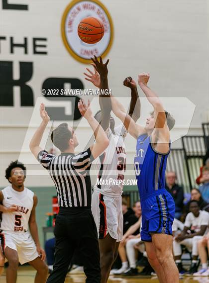 Thumbnail 3 in Lincoln East @ Lincoln High photogallery.