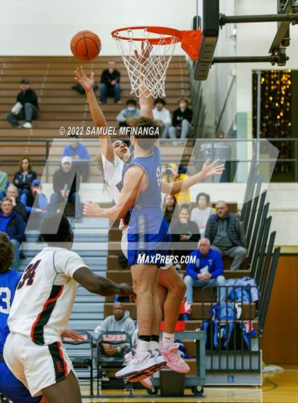 Thumbnail 2 in Lincoln East @ Lincoln High photogallery.