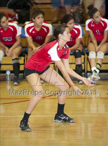 Thumbnail 2 in El Camino Real vs. Cleveland photogallery.