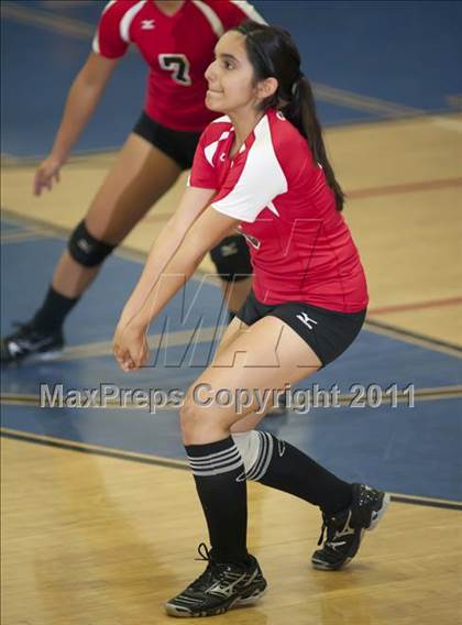 Thumbnail 3 in El Camino Real vs. Cleveland photogallery.