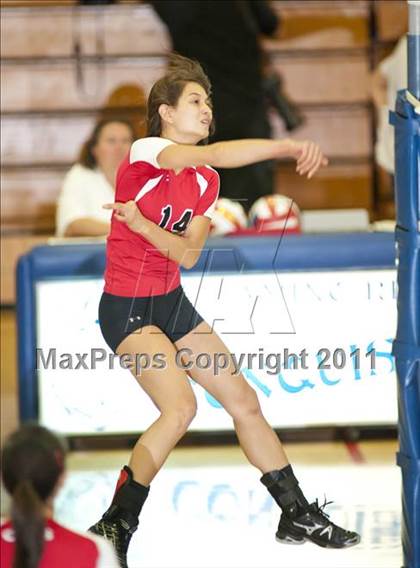 Thumbnail 3 in El Camino Real vs. Cleveland photogallery.