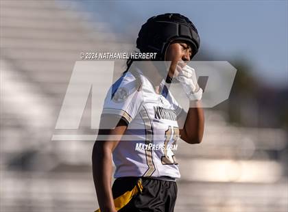 Thumbnail 1 in Antelope Valley vs. Northview (CIF-SS Division 5 Final) photogallery.