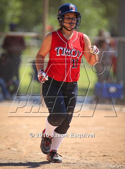 Thumbnail 3 in Troy vs. Samueli Academy photogallery.