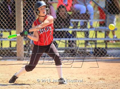 Thumbnail 3 in Troy vs. Samueli Academy photogallery.