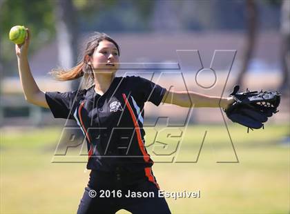 Thumbnail 2 in Troy vs. Samueli Academy photogallery.