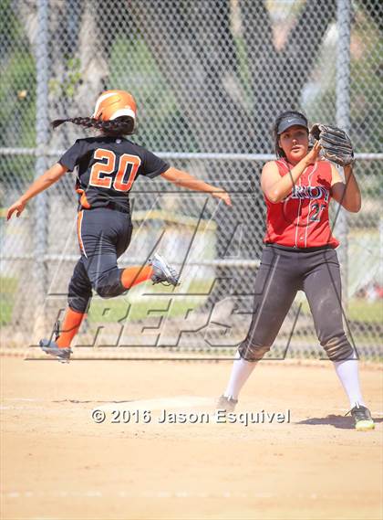 Thumbnail 3 in Troy vs. Samueli Academy photogallery.
