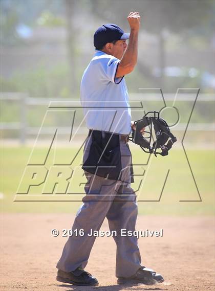 Thumbnail 2 in Troy vs. Samueli Academy photogallery.
