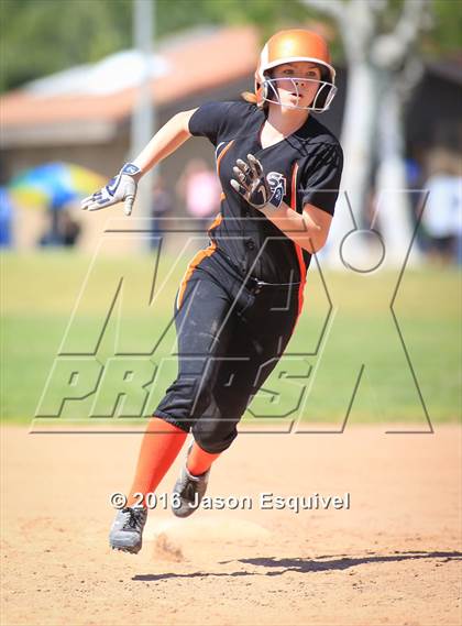 Thumbnail 1 in Troy vs. Samueli Academy photogallery.