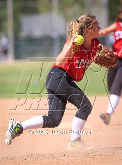 Thumbnail 3 in Troy vs. Samueli Academy photogallery.