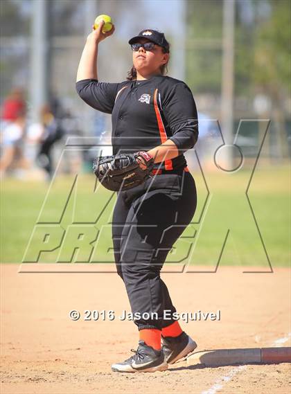 Thumbnail 1 in Troy vs. Samueli Academy photogallery.