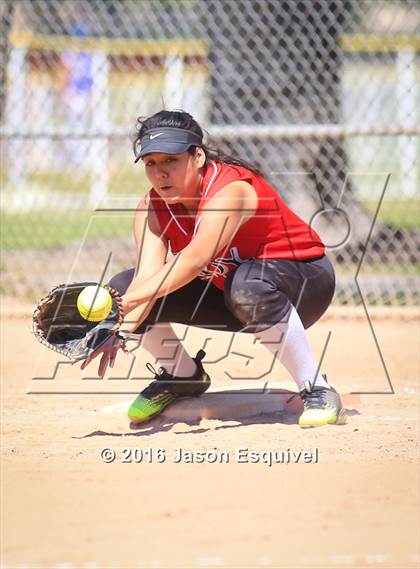 Thumbnail 3 in Troy vs. Samueli Academy photogallery.